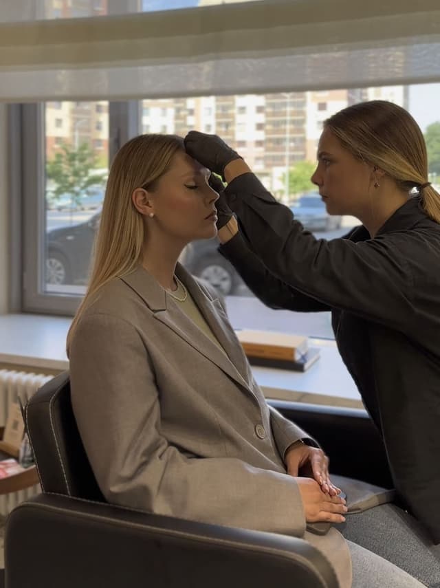 Мастер-бровист