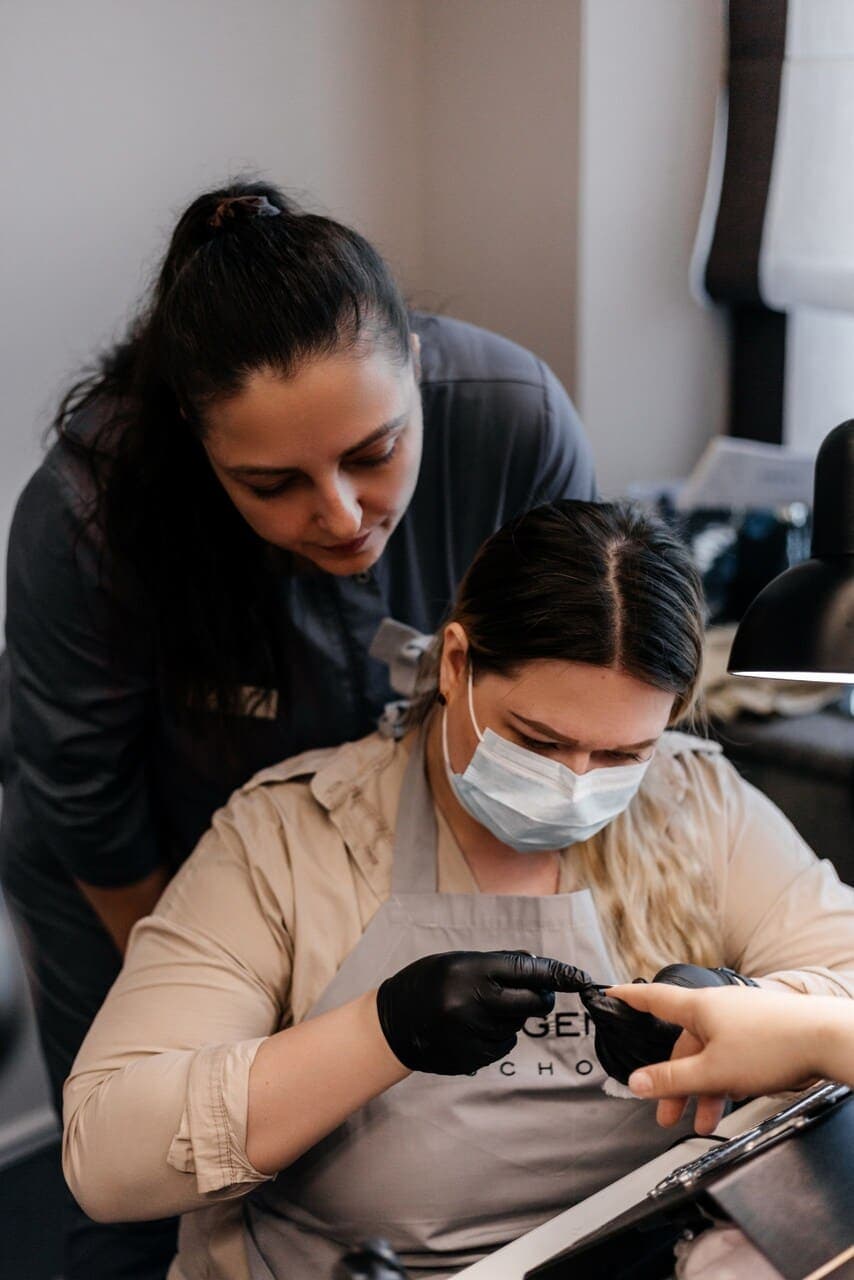 Базовый курс по маникюру в учебном центре ARGENTO