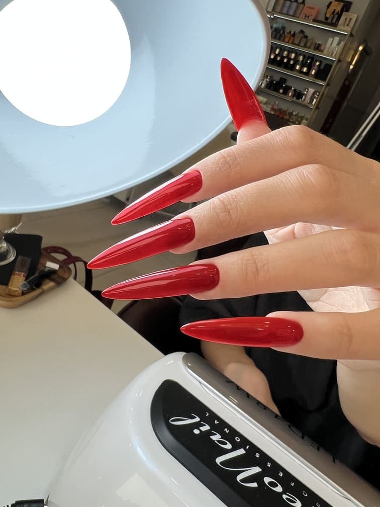 Наращивание ногтей ученицы после курса 1