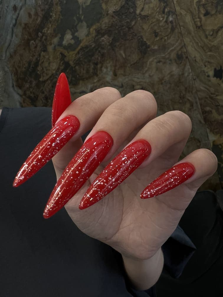 Наращивание ногтей ученицы после курса 2