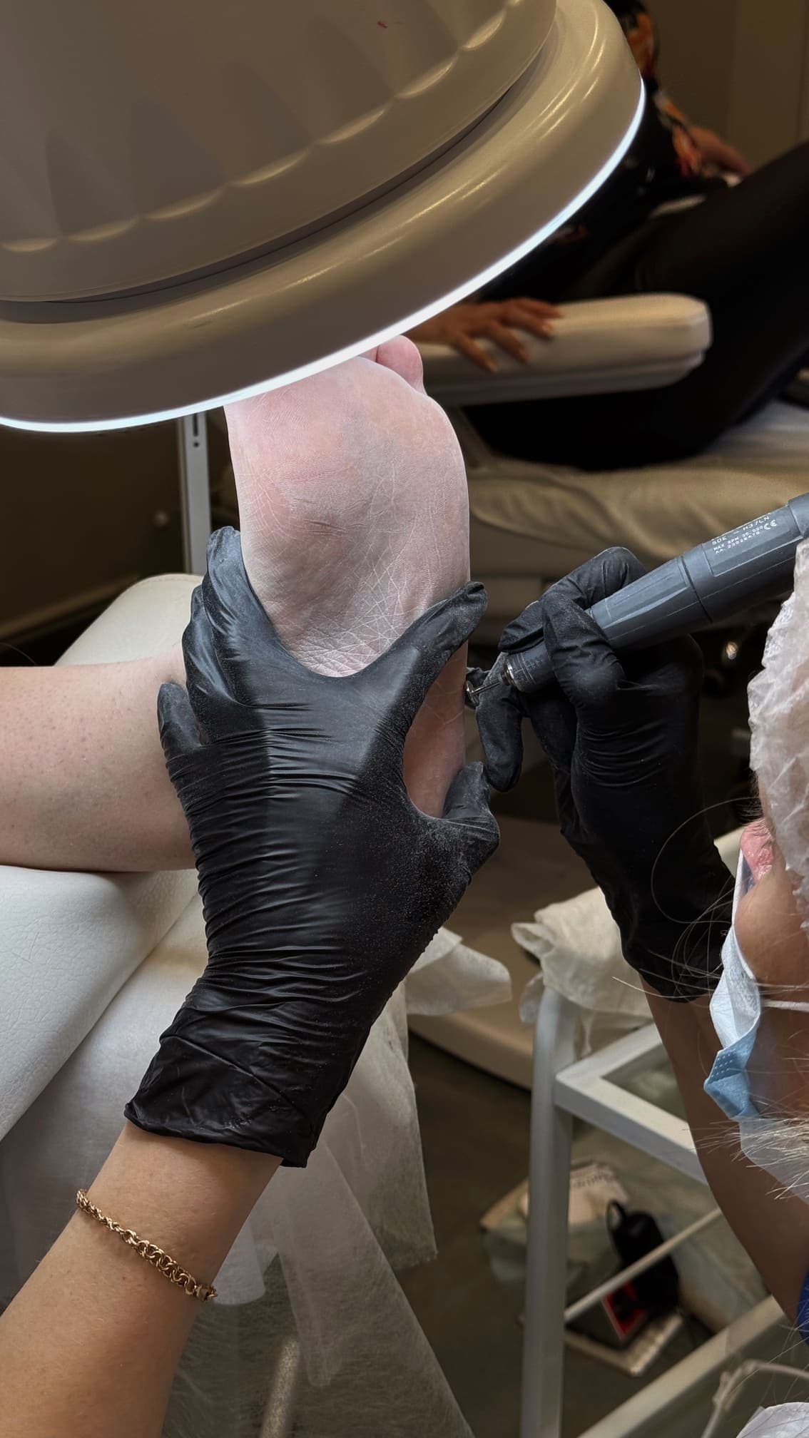 Практическое занятие педикюр