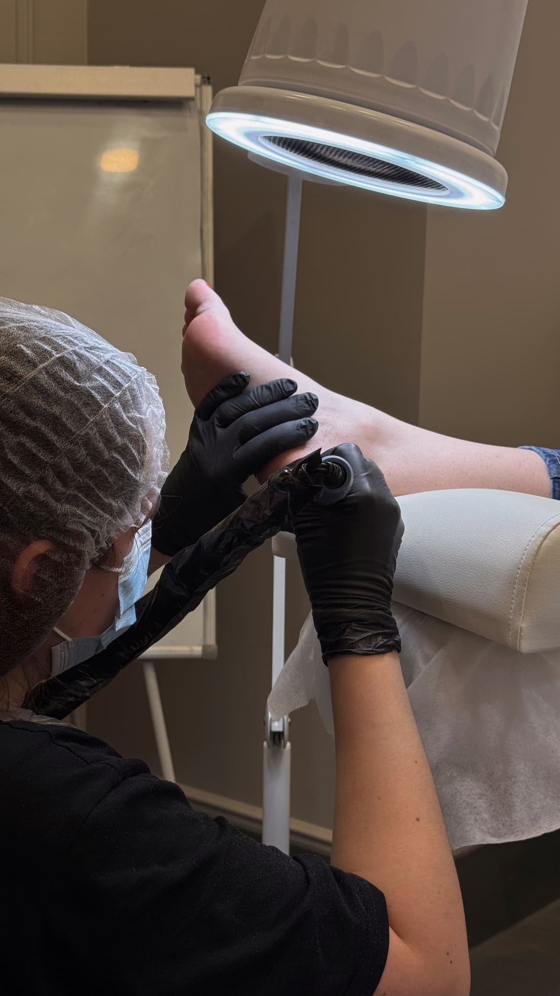 Выпускники курса педикюра