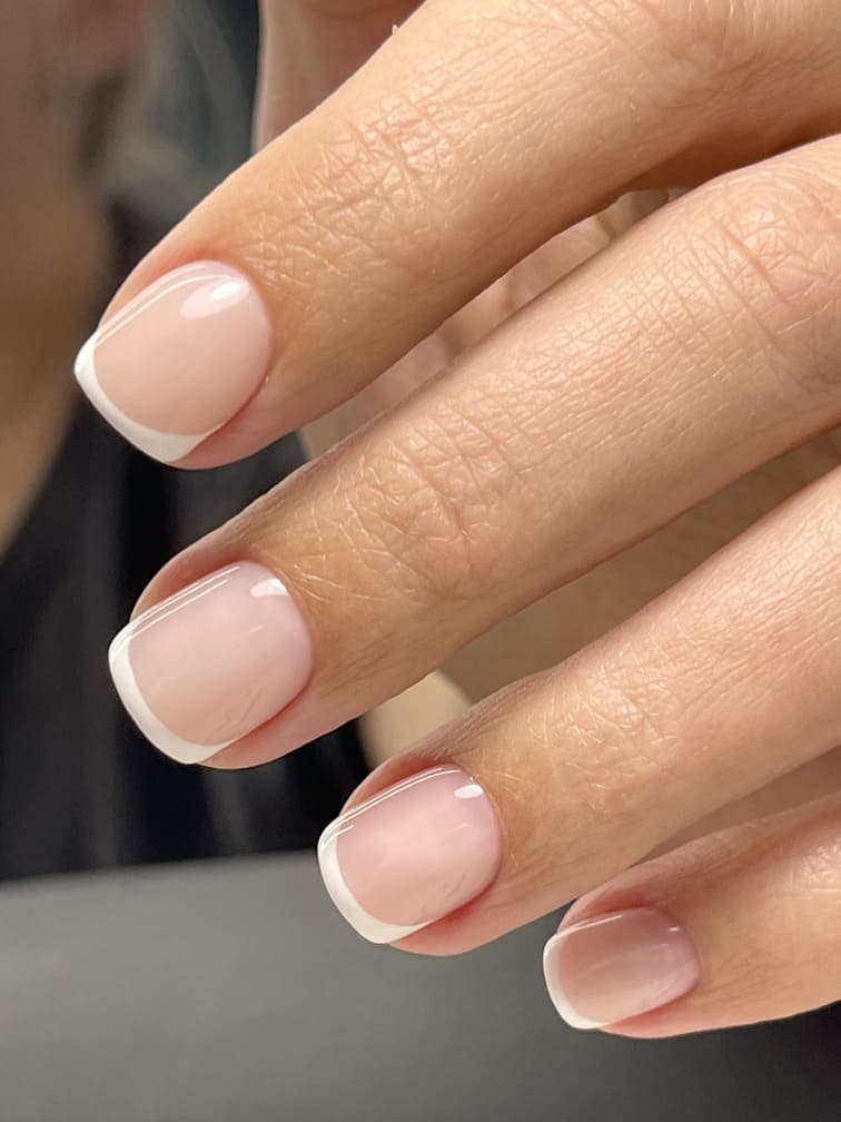 Французский маникюр